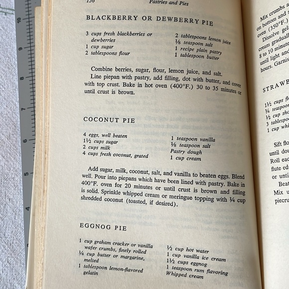 The Art of Creole Cookery by William I Kaufman & Sister Mary Ursula Cooper, 1962 - Picture 12 of 12